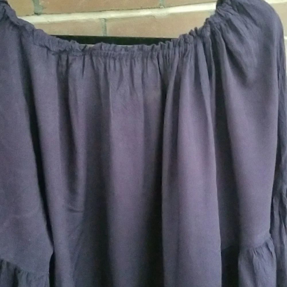 Blue flowy top with bell sleeves, size 3X. - Picture 2 of 3